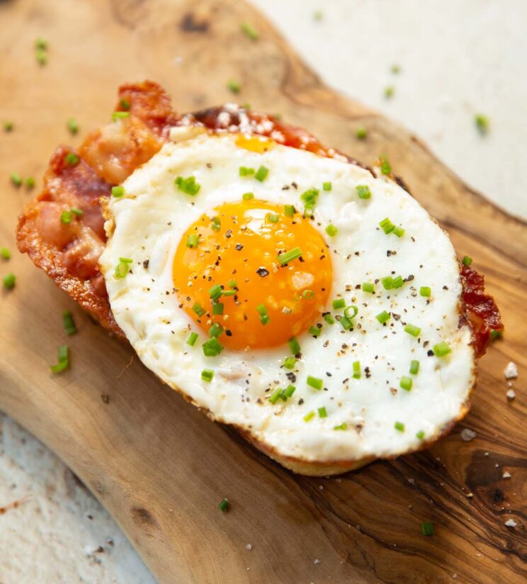 egg-and-bacon-on-toast-744x824.jpg